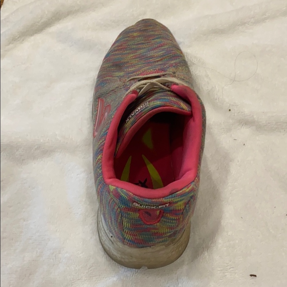 Running Shoes - Picture 3 of 5
